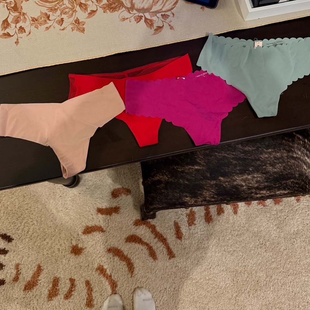NWT Victoria’s Secret No Show Thongs (4 TOTAL)